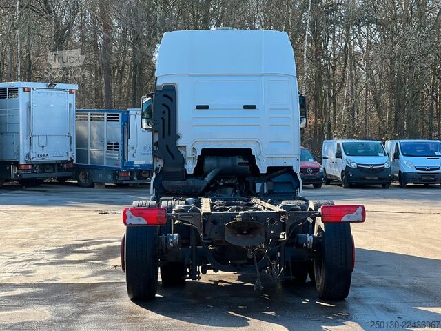 Tovornjakovo podvozje MAN TGX 26.480 6x2 Lenk/Lift Getriebe Defekt!!