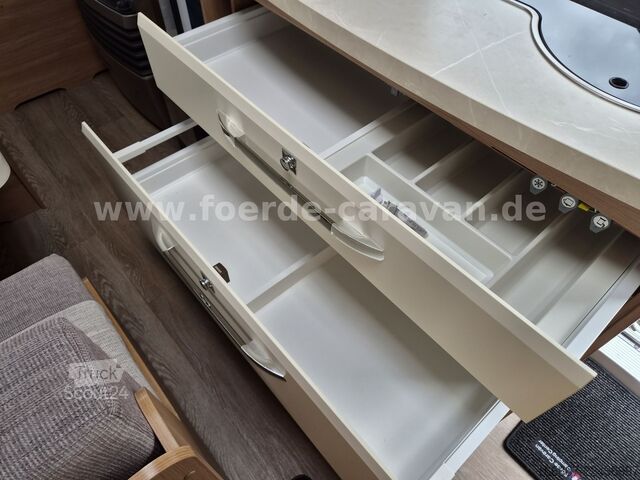 Wohnwagen HOBBY De Luxe 490 KMF Etagenbetten Mover - Nr. 3  (5)