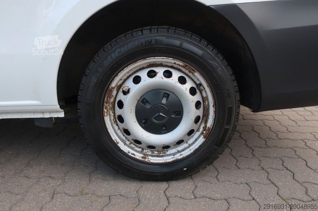 Minibus MERCEDES-BENZ Vito 111CDI extralang 1. Hand /9Sitze/ Fzg. Nr:4