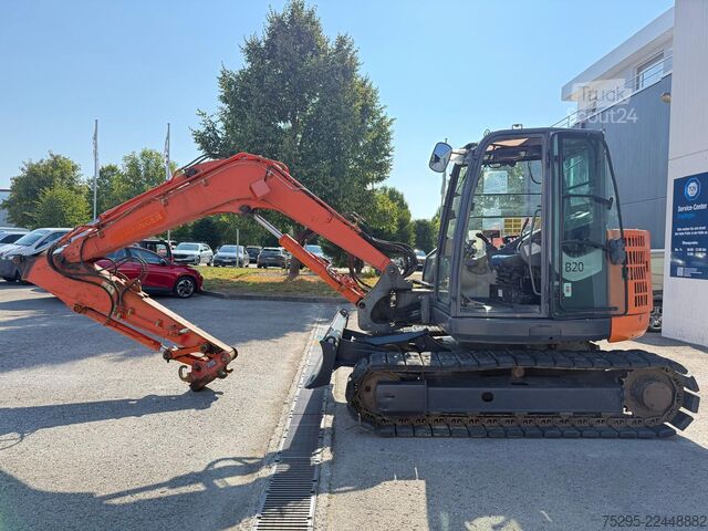 Véhicule utilitaire Hitachi ZX 85 USBLC-3 Schnellwechsler Seitenknick Klima
