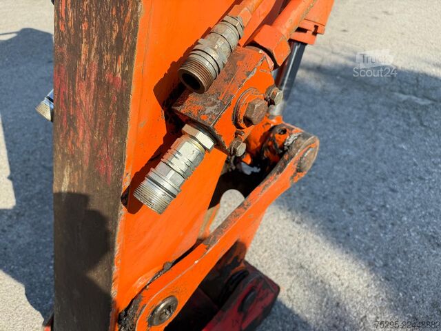 Véhicule utilitaire Hitachi ZX 85 USBLC-3 Schnellwechsler Seitenknick Klima