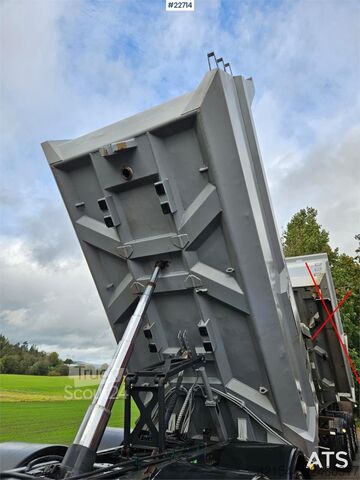  Volvo FM 540 Tipper Truck
