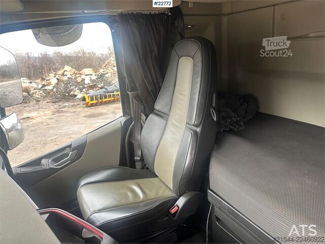 Camion de gunoi Volvo FH540 plow rigged 6x4 tipper truck w/ planer blade