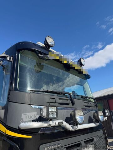  Volvo FH540 8x4 Snow-Equipped Tipper Truck