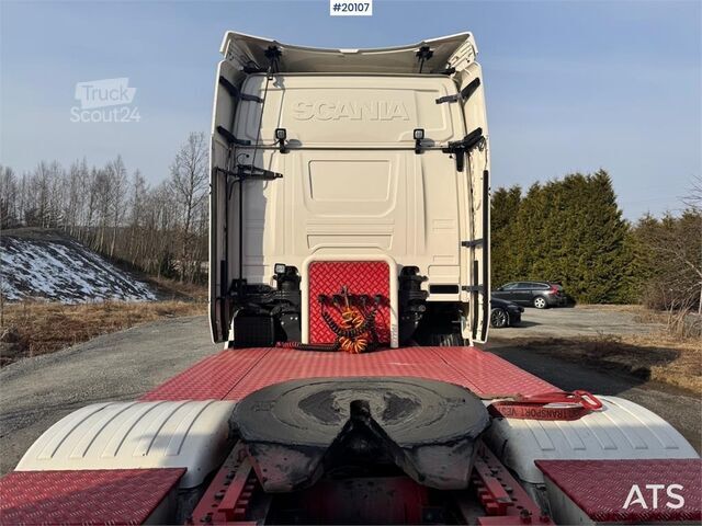 Estándar-SZM Scania R540 6x2 Truck.