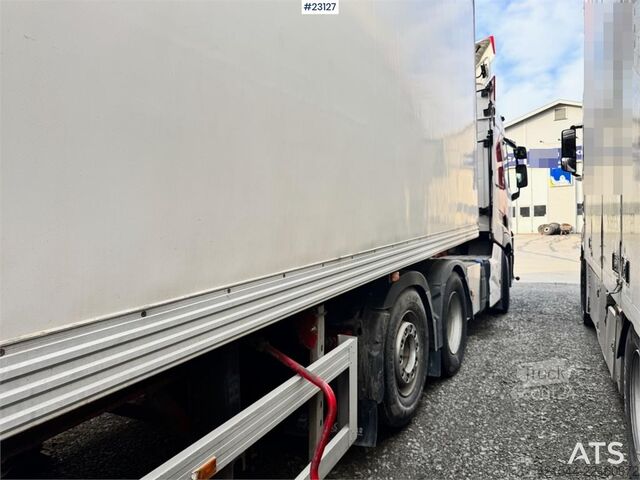  Renault T460 tractor unit