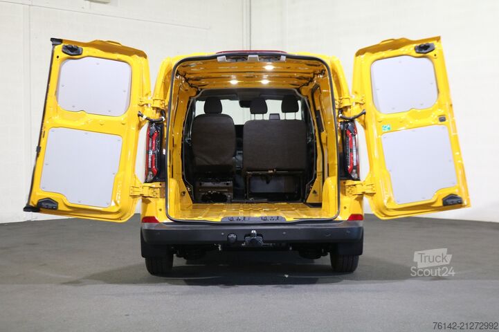 Panelová dodávka Ford E-Transit Custom 340 L2 H1 Trend 65 kWh (direct...