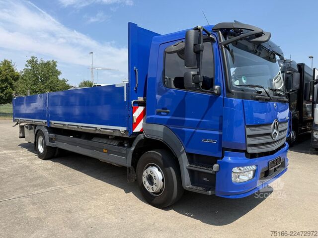 Ciężarówka z płaską platformą MERCEDES-BENZ ATEGO 1530 L Pritsche 7,20 m AHK*NL 9 T