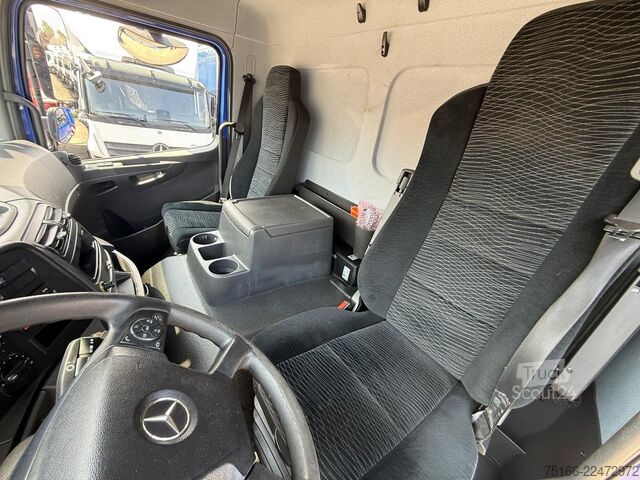 Ciężarówka z płaską platformą MERCEDES-BENZ ATEGO 1530 L Pritsche 7,20 m AHK*NL 9 T