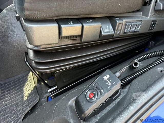 Ciężarówka z płaską platformą MERCEDES-BENZ ATEGO 1530 L Pritsche 7,20 m AHK*NL 9 T