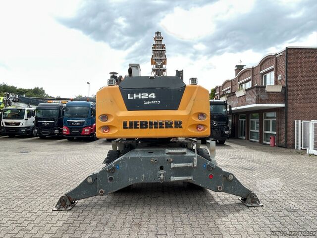 Pelle sur pneus LIEBHERR LH 24 Litronic mit Abbruch- / Sortiergreifer