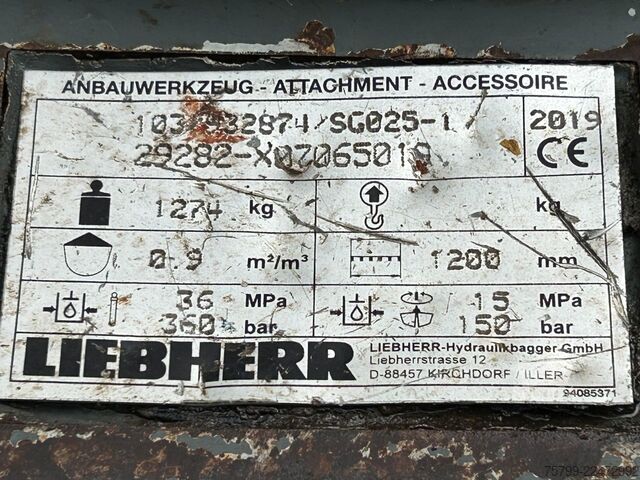 Pelle sur pneus LIEBHERR LH 24 Litronic mit Abbruch- / Sortiergreifer