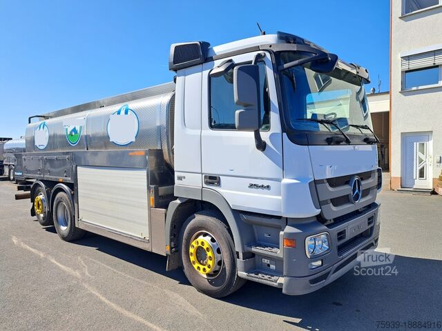 Βυτιοφόρο φορτηγό Mercedes Benz Actros 2544 MP III 6x2
