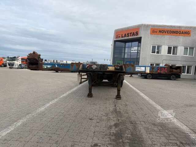 Prevoz zabojnikov HFR Container chassis / Container-Fahrgestell