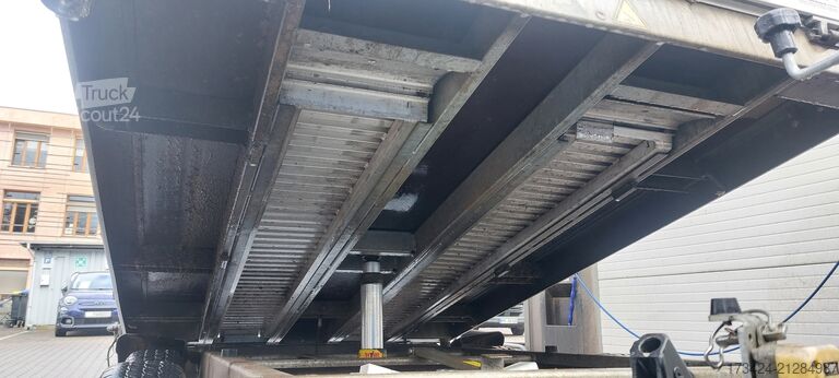 Trójstronna przyczepa wywrotka Böckmann DK-AL 2516/27