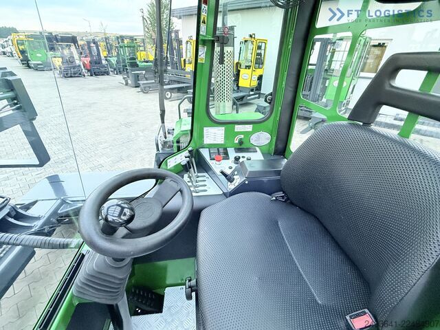 Keturs kryptimis krautuvas Combilift C4500 DIESEL DUPLEX WIDE FORK POSITIONER