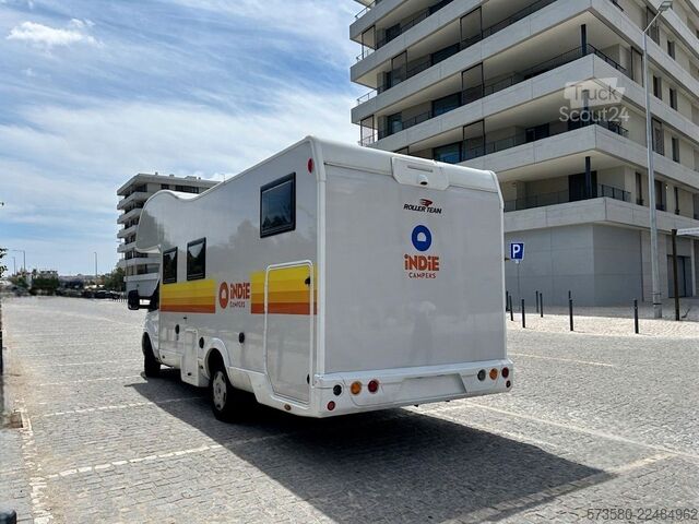 Asuntoauto FORD Roller Team Kronos 284M |