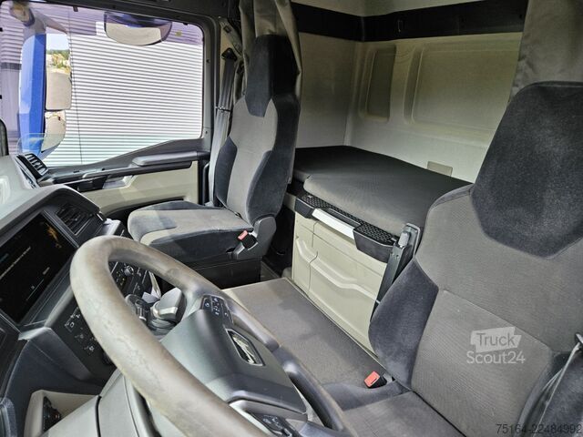 štandardný ťahač MAN TGS 22.510 BL 4x4