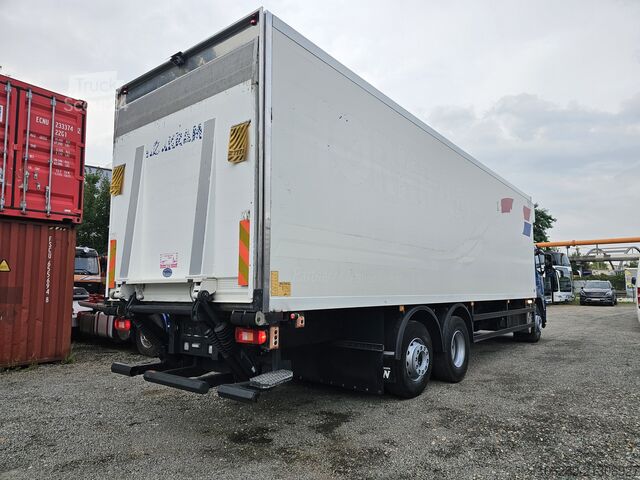 Soğutuculu kamyon Volvo FM330 Multizone Lenk u. Kühlkoffer