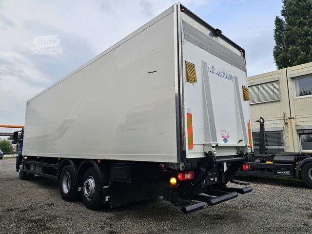 Soğutuculu kamyon Volvo FM330 Multizone Lenk u. Kühlkoffer