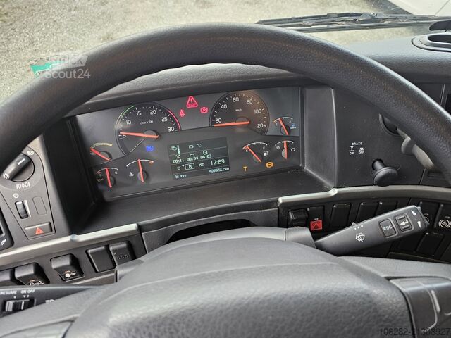 Soğutuculu kamyon Volvo FM330 Multizone Lenk u. Kühlkoffer