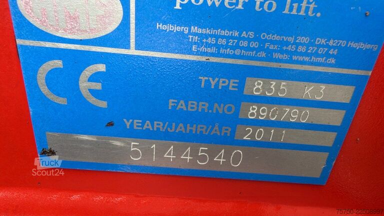 Camion scarrabile  Abrollcontainer mit HMF Kran 835 Funk