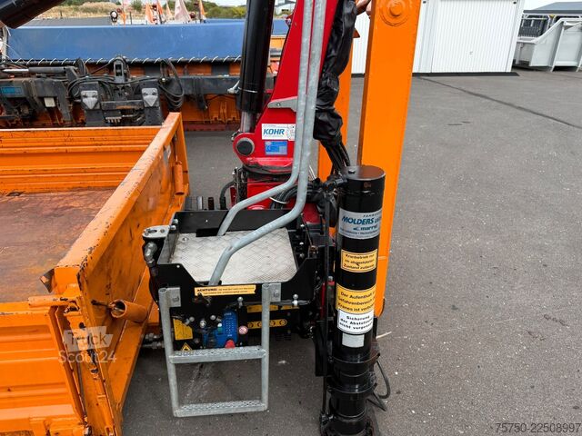 Camion scarrabile  Abrollcontainer mit HMF Kran 835 Funk