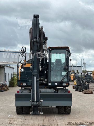 Pelle sur pneus HYUNDAI HW 140A 4x4 hydr. StĂĽtzen Kamera Klima