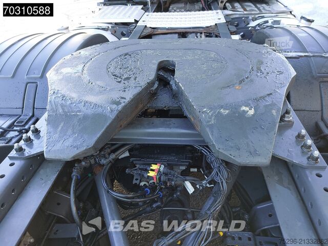 Standard-SZM Volvo FH 500 FH 6X2 Globe Lenkachse 2x Tanks