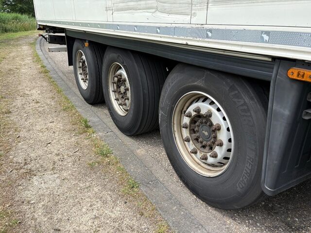 Trasporto refrigerato/congelato Schmitz Cargobull N/A Carrier Vector 1950 MT / Schmitz Axles / Di...