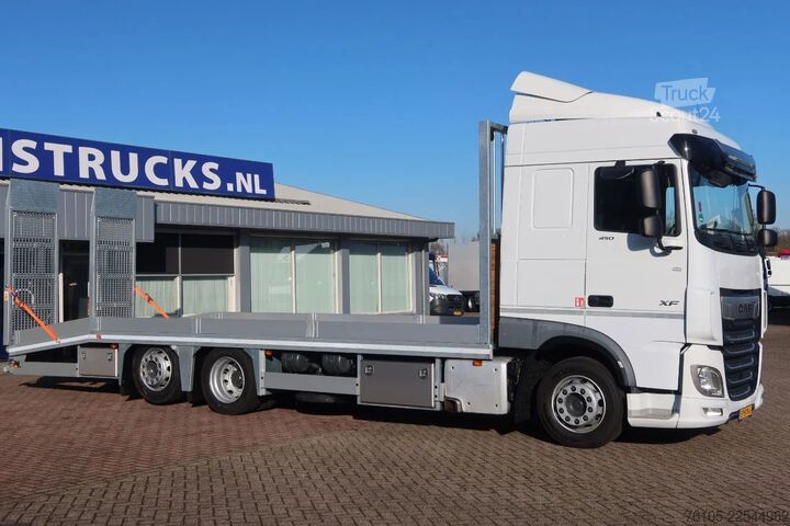Furgone trasportatore di auto DAF XF 450 6x2 Oprijwagen vloerhoogte 100 cm + 2x  ...