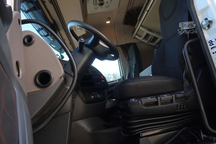 Furgone trasportatore di auto DAF XF 450 6x2 Oprijwagen vloerhoogte 100 cm + 2x  ...