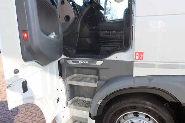 Autotransporter DAF XF 450 6x2 Oprijwagen vloerhoogte 100 cm + 2x  ...