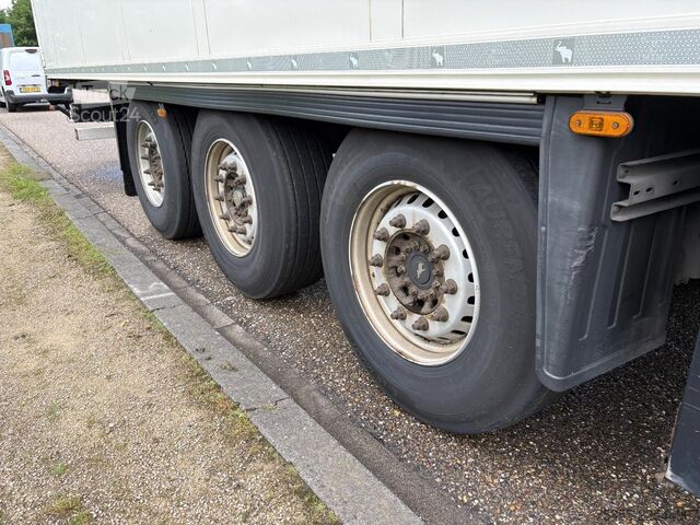 Trasporto refrigerato/congelato Schmitz Cargobull N/A Carrier Vector 1950 MT / Schmitz Axles / Di...
