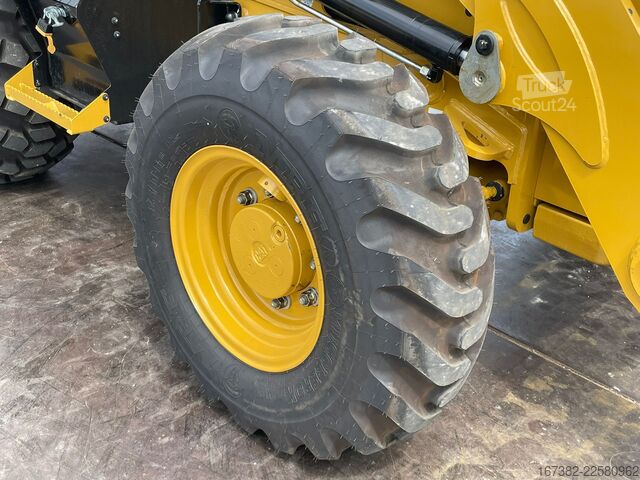 Ekskavatör/yükleyici kombinasyonu Caterpillar 424