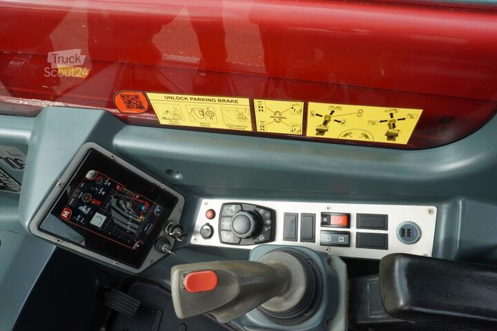 ładowarka teleskopowa Magni RTH 5.18 S