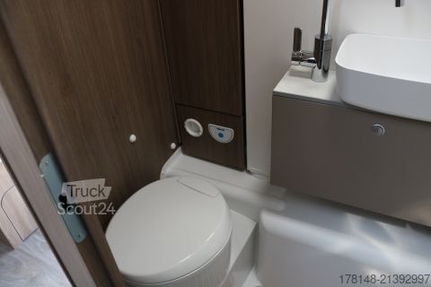 Polintegriran avtodom Carado T 448 Pro+