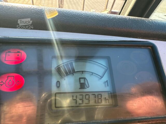 încărcător telescopic JCB TLT30 D / 2017 year / Only 4398 hours !!