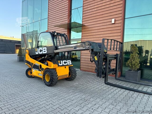 încărcător telescopic JCB TLT30 D / 2017 year / Only 4398 hours !!