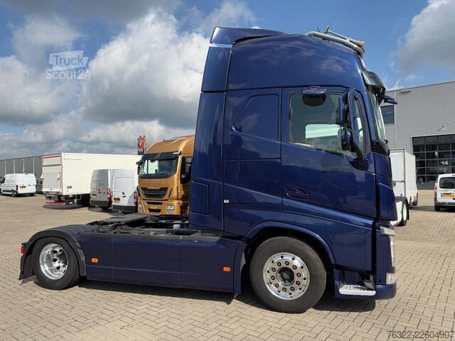 Standard-SZM Volvo FH 460 GLOBETROTTER XL / DYNAMIC STEERING / I-P...