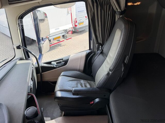 Standard-SZM Volvo FH 460 GLOBETROTTER XL / DYNAMIC STEERING / I-P...