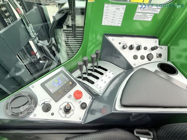 štvorcestný vysokozdvižný vozík Combilift C4500 WIDE FORK POSITIONER DIESEL DUPLEX