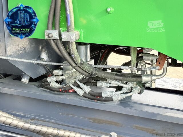 štvorcestný vysokozdvižný vozík Combilift C5000XL DIESEL TRIPLEX 5550 FREE-LIFT