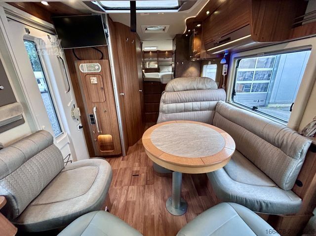 Autocaravana integral HYMER/ERIBA B 588 PremiumLine * Einzelbetten-Hubbett *