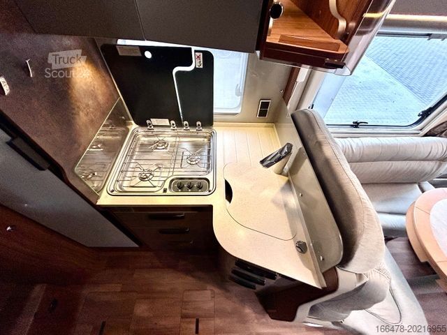 Autocaravana integral HYMER/ERIBA B 588 PremiumLine * Einzelbetten-Hubbett *