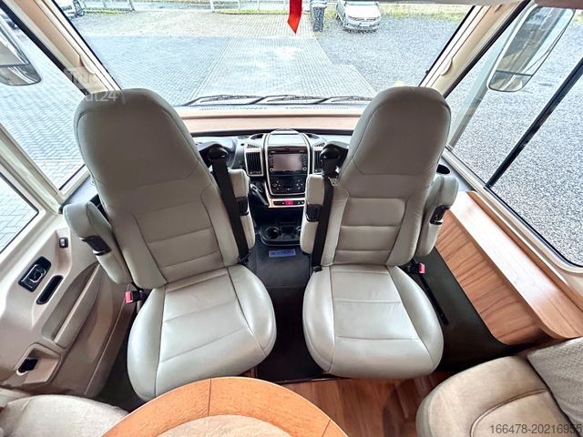 Autocaravana integral HYMER/ERIBA B 588 PremiumLine * Einzelbetten-Hubbett *
