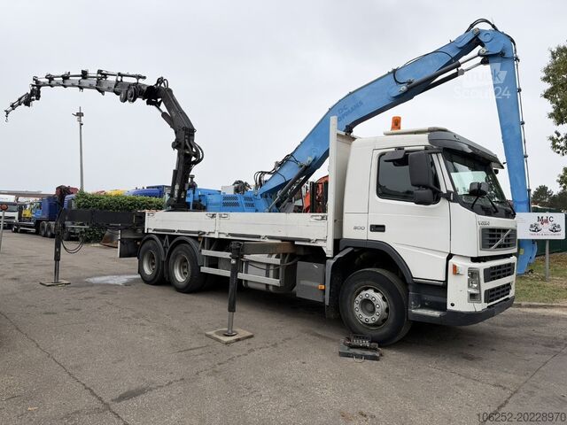 Dépanneuse Volvo FM 300 6x4 PRITSCHE + (25.8m!) KRAN HIAB 245 E-...