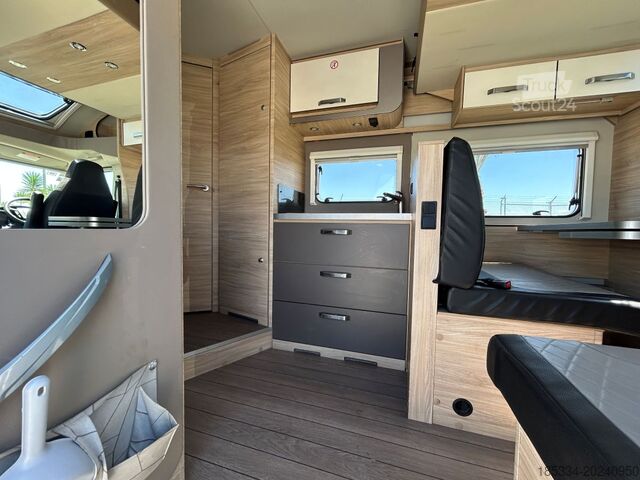 Teilintegriertes Wohnmobil Fiat Ducato Carasuite 650 MF Teilintegriert | Voll ausgestattet