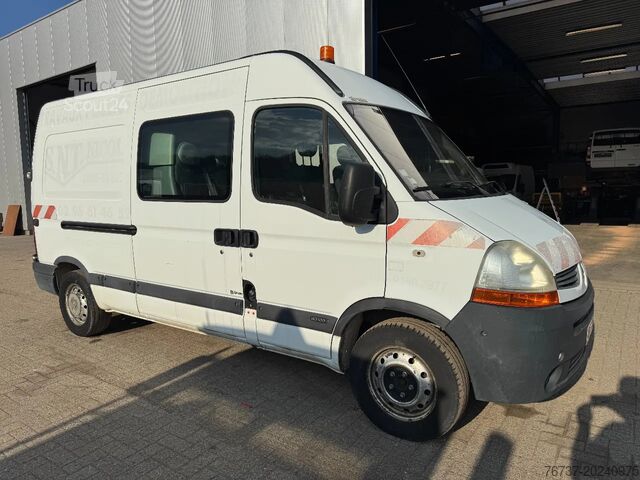 Furgoneta de reparto doble cabina Renault Master **DCI100-AIRCO**