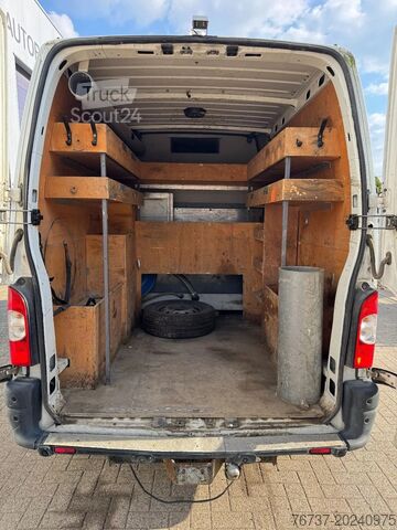 Развозной фургон с двойной кабиной Renault Master **DCI100-AIRCO**